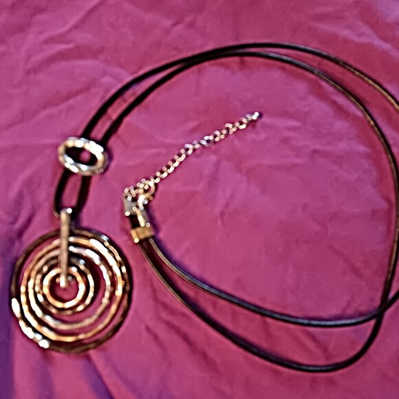 Concentric Circles Statement Necklace - Picture 3 of 3